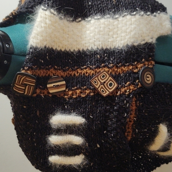 Quirky Uneven Stripes Black, White and Brown Scarf with Mismatched Buttons - Picture 5 of 9